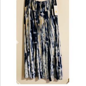 Metro wear skirt. 🦋💐Host Pick 🦋💐